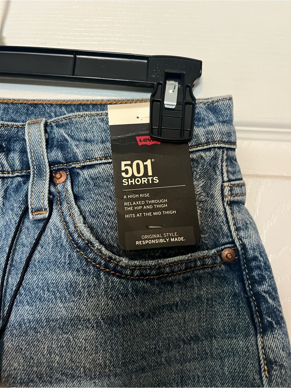 Levi's 501 High-Rise Mid-Thigh Jean Shorts - Picture 4 of 5